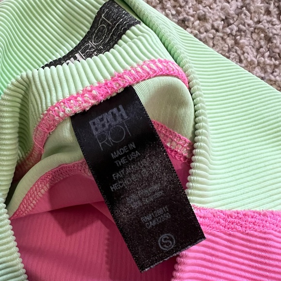 Beach Riot shorts - Picture 4 of 4